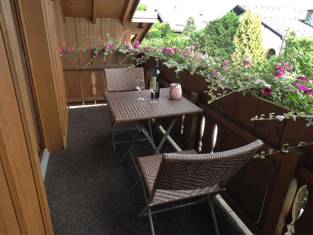 באד בירנבאך Appartements Hirsch מראה חיצוני תמונה